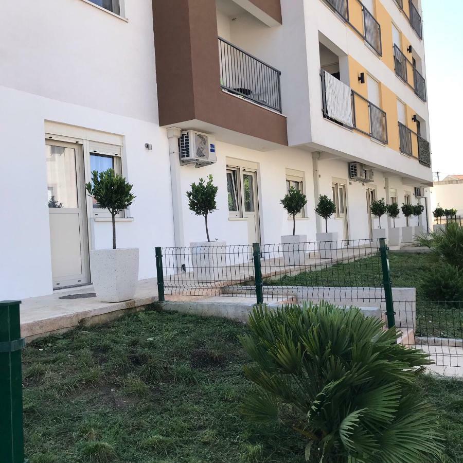 Helada Apartments Tivat Exterior photo
