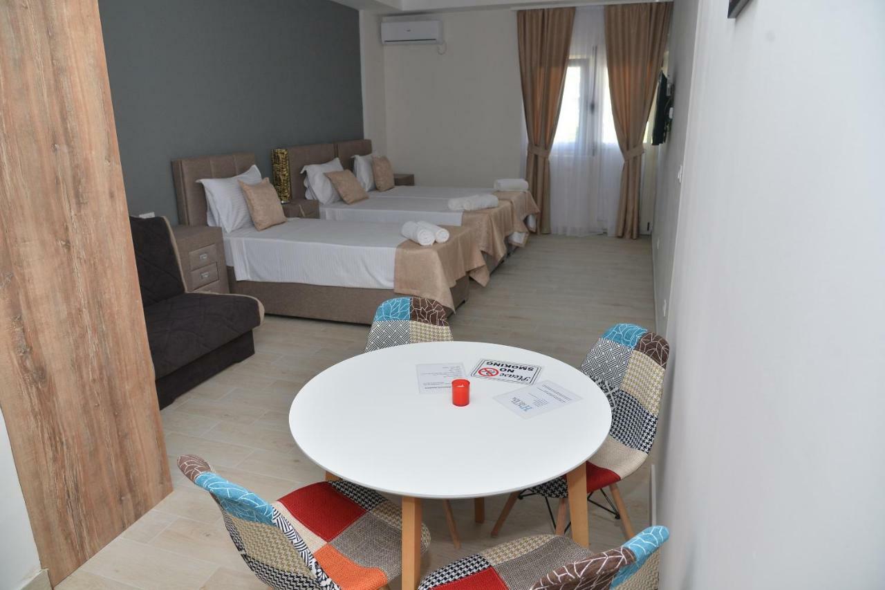 Helada Apartments Tivat Exterior photo